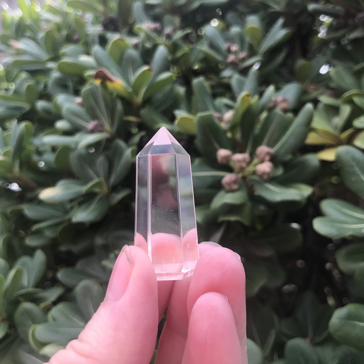 Mini Clear Quartz Tower – Raw Crystal Point for Energy Amplification, Clarity & Meditation - Crystals for everyone • Crystals And Cord