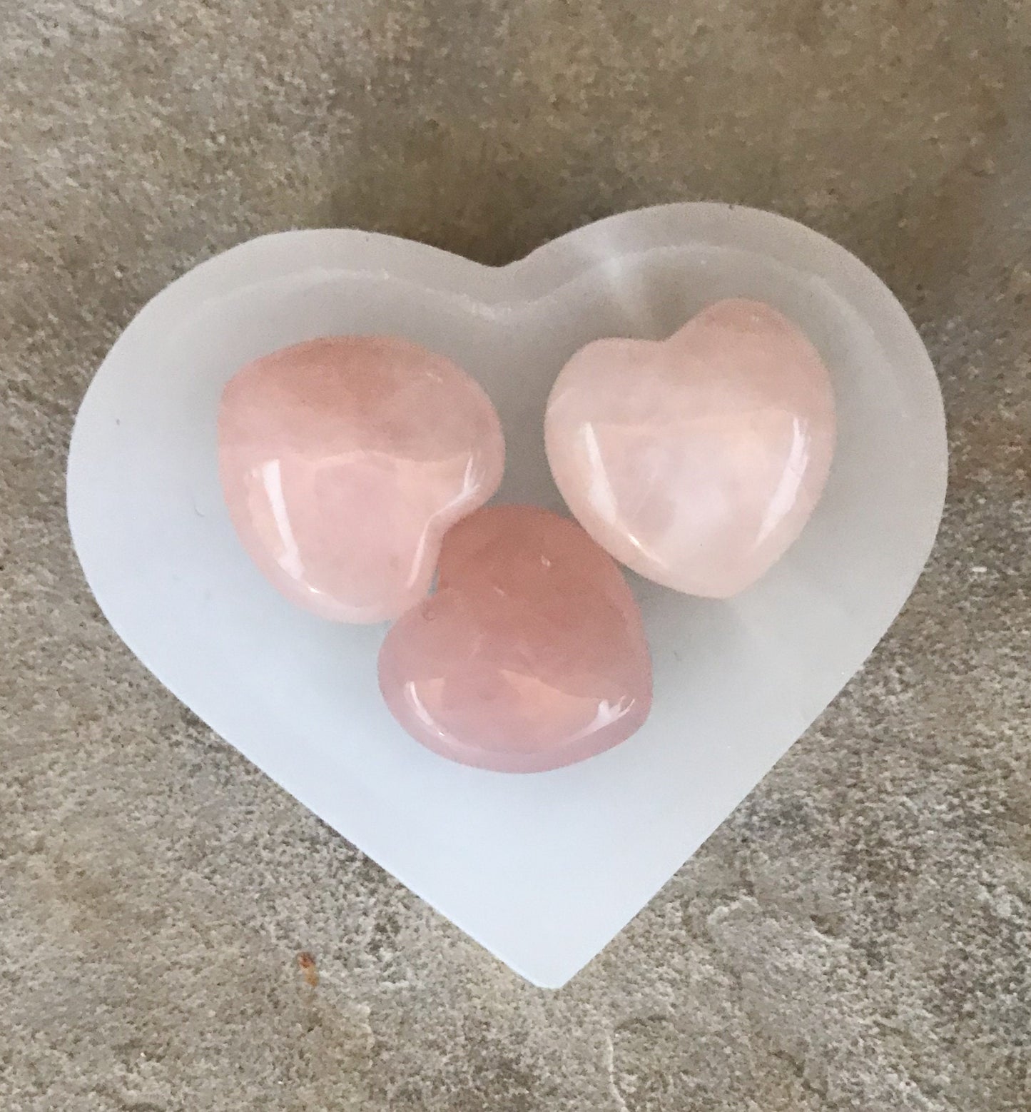 Natural Rose Quartz Heart Carved Stone for Love, Healing, and Peace - Altar Decor, Meditation, Reiki, Chakra Work - 30-35mm - Crystals for everyone • Crystals And Cord