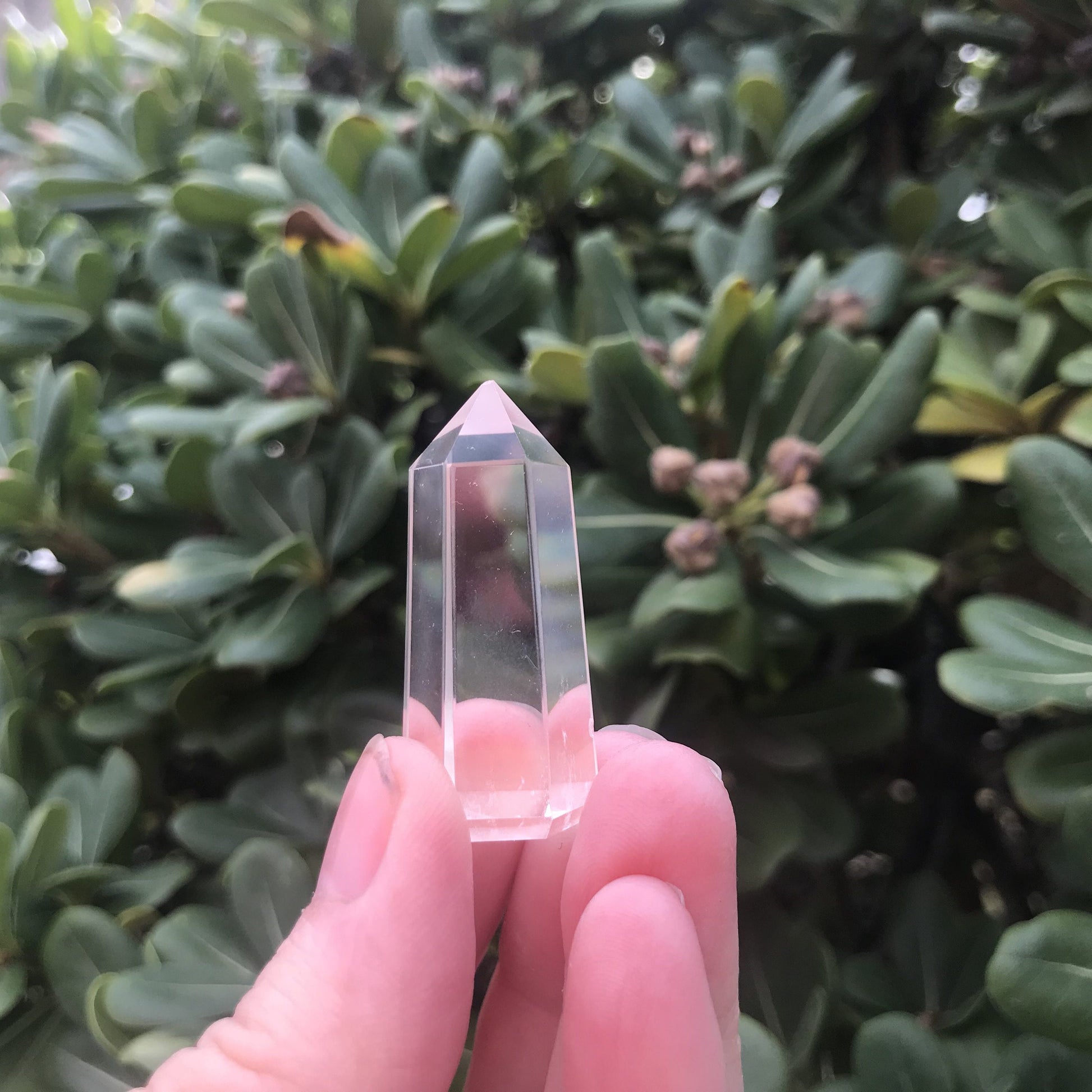Mini Clear Quartz Tower – Raw Crystal Point for Energy Amplification, Clarity & Meditation - Crystals for everyone • Crystals And Cord