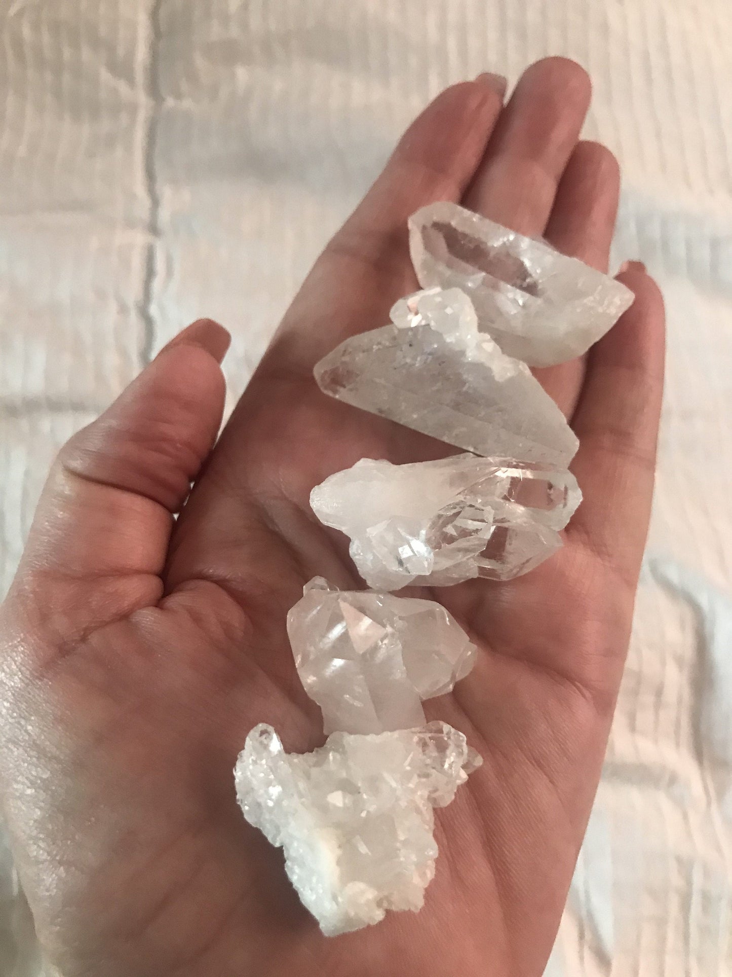 Natural Mini Clear Quartz Druzy Crystal Healing Stone for Energy Amplification and Immune System Support - Crystals for everyone • Crystals And Cord