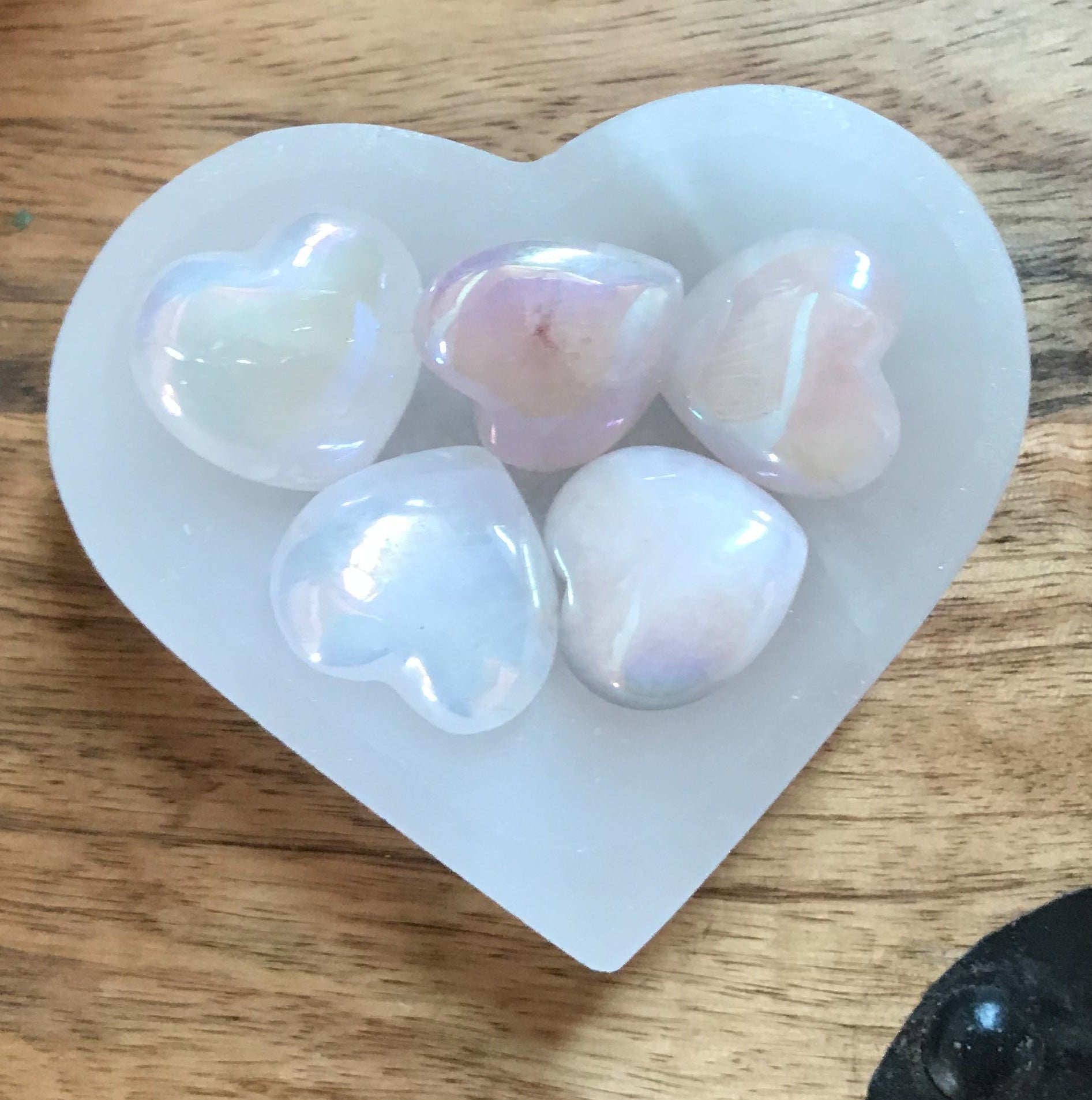 Angel Aura Quartz Pocket Heart – Iridescent Crystal for Joy, Peace, and Spiritual Connection – Heart Chakra Healing Stone Gift - Crystals for everyone • Crystals And Cord