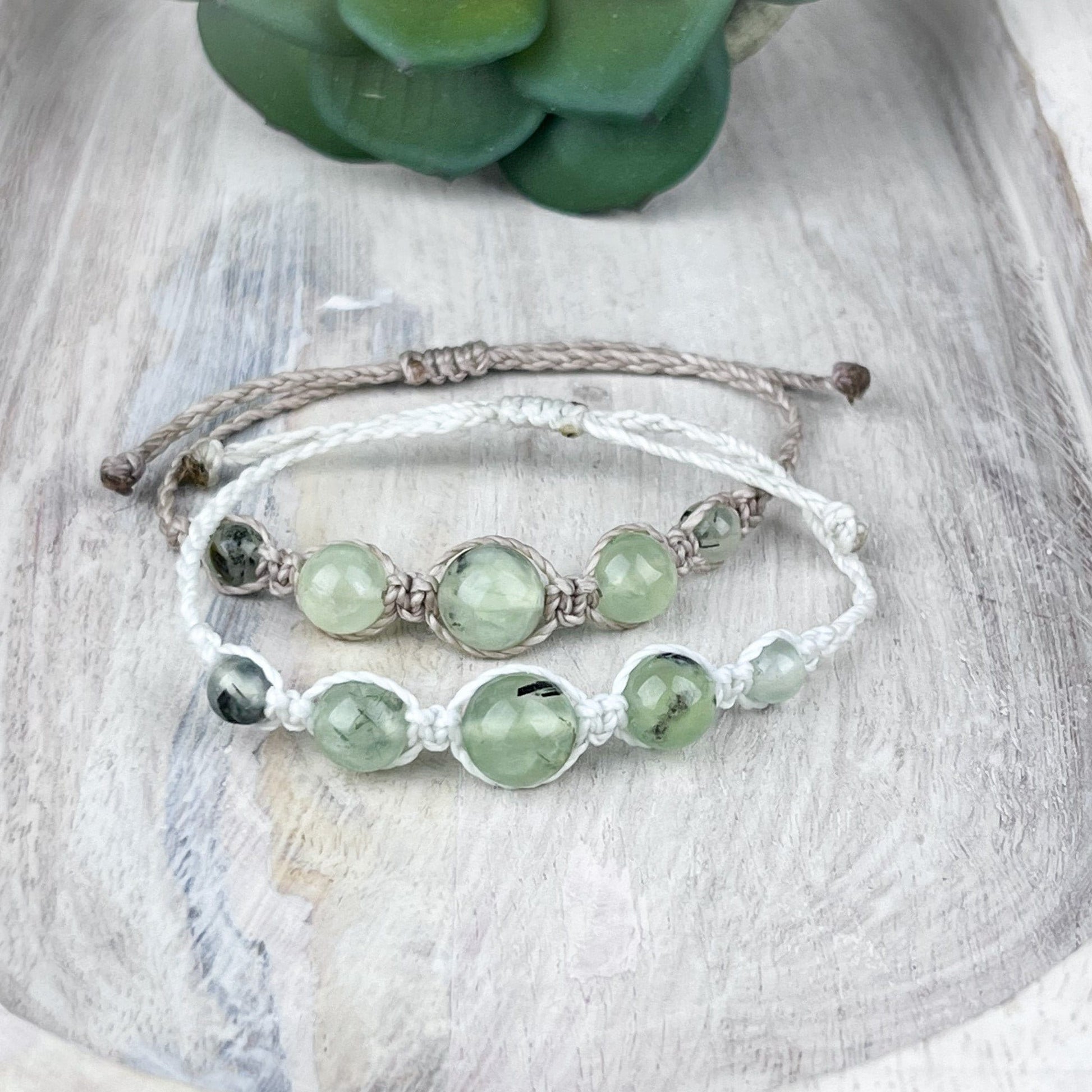 Handcrafted Prehnite Bead Bracelet: Adjustable Natural Stone for Healing and Protection - Crystals for everyone • Crystals And Cord