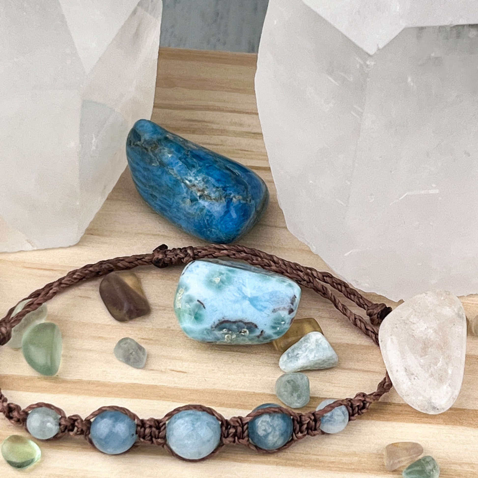 Adjustable Aquamarine Bracelet Hand-Knotted Gemstone for Stress Relief & Creative Inspiration - Crystals for everyone • Crystals And Cord