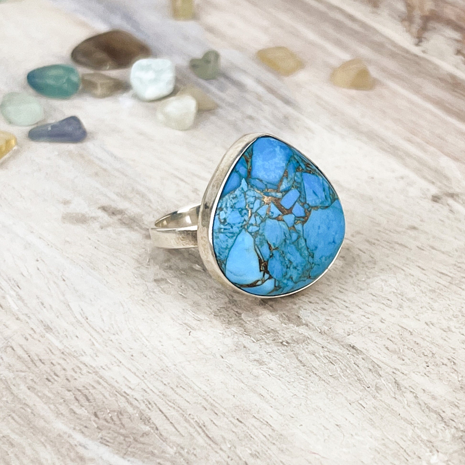 Captivating Turquoise Gemstone Ring in 925 Sterling Silver, Size 8 - Symbolizing Wisdom, Protection, Tranquility, and Hope - Crystals for everyone • Crystals And Cord