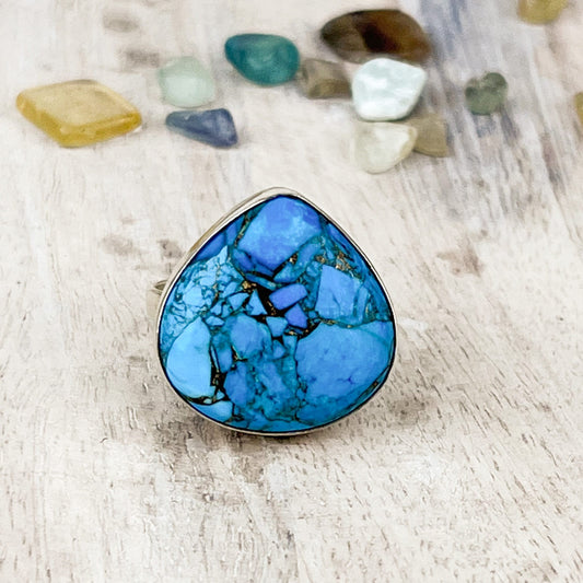 Captivating Turquoise Gemstone Ring in 925 Sterling Silver, Size 8 - Symbolizing Wisdom, Protection, Tranquility, and Hope - Crystals for everyone • Crystals And Cord