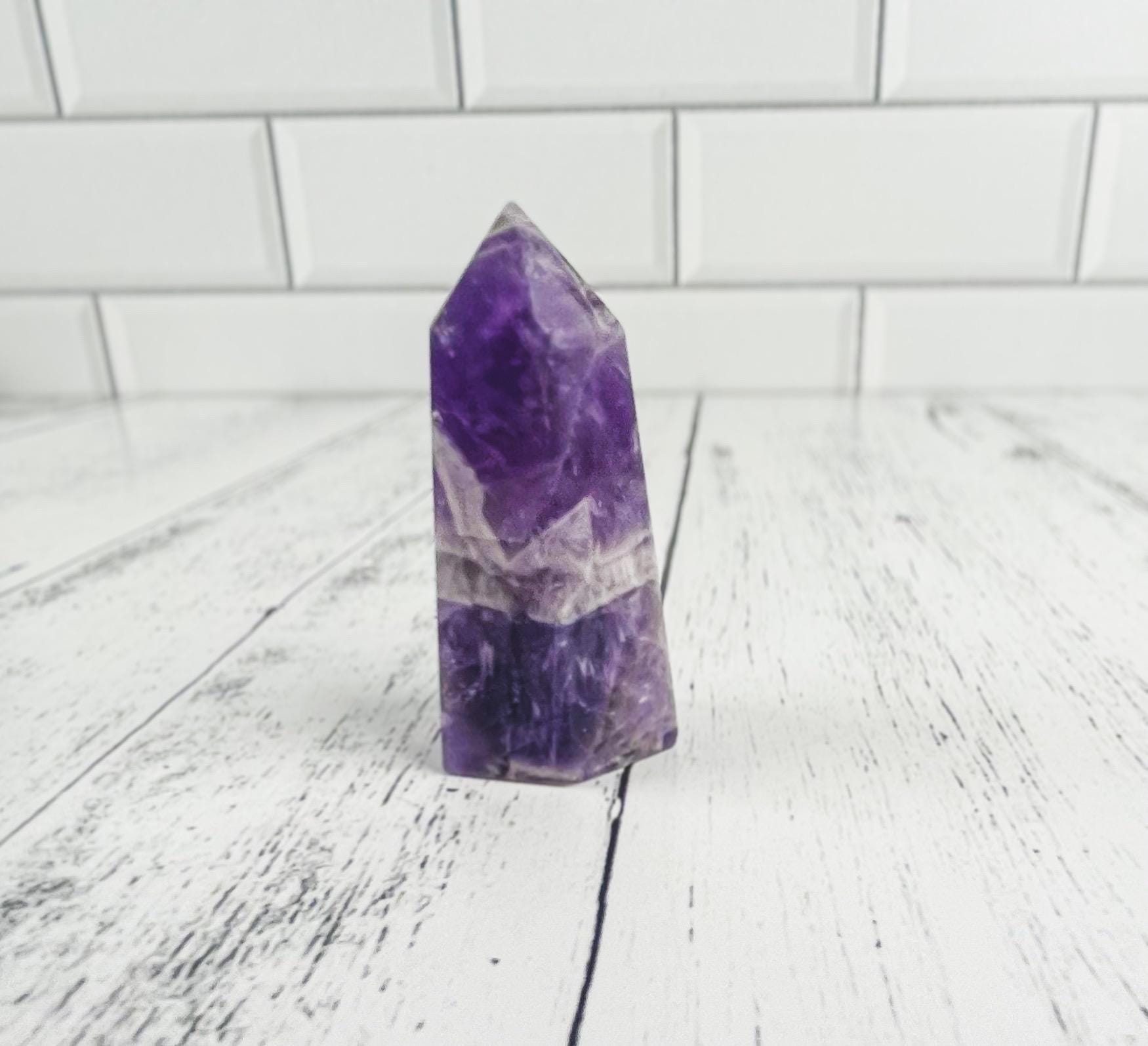 Chevron Amethyst Tower - Healing Crystal for Protection and Purification - Spiritual Energy Cleansing - One Tower - Crystals for everyone • Crystals And Cord