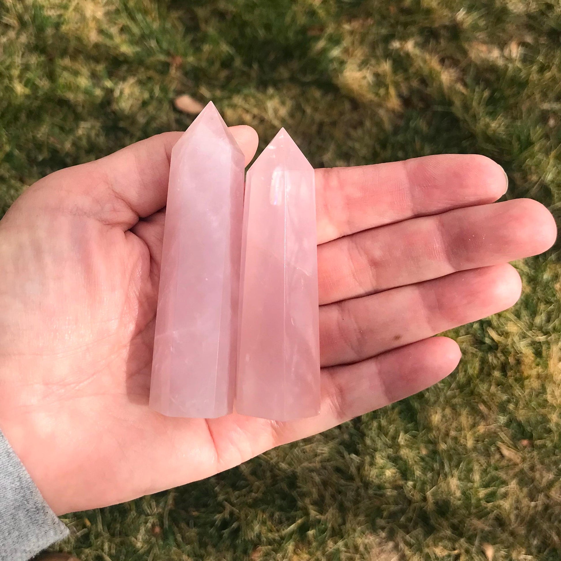 Rose Quartz Tower – Polished Pink Crystal for Love, Healing & Heart Chakra Energy – Standing Point for Decor or Meditation - Crystals for everyone • Crystals And Cord