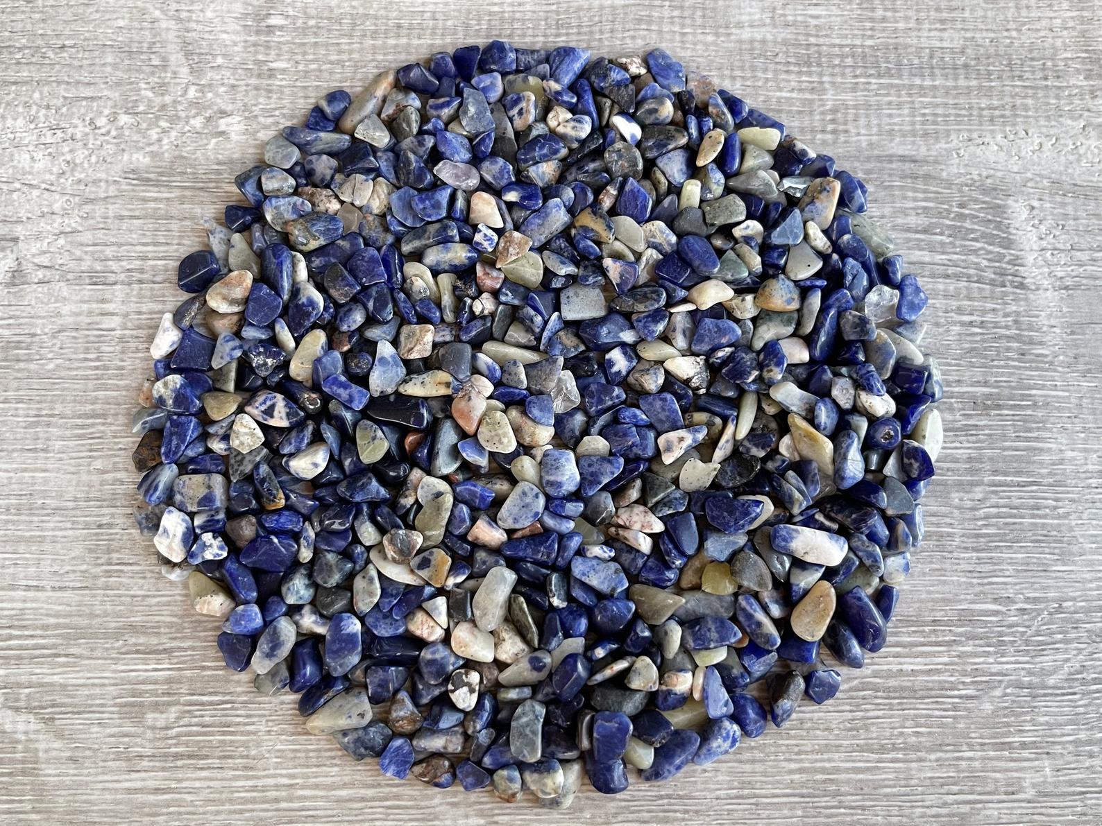 Sodalite Chips - Crystals for everyone • Crystals And Cord