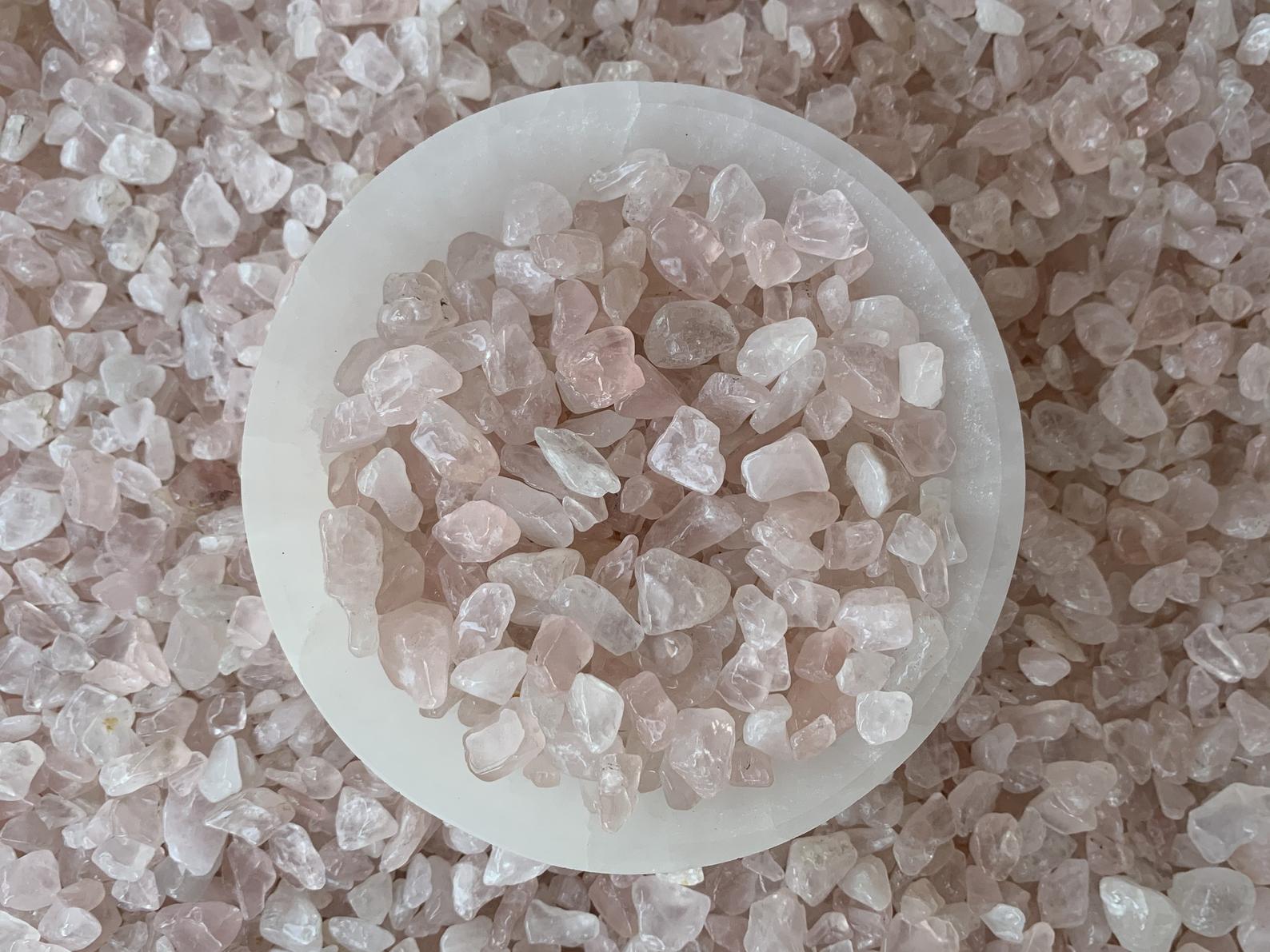 Rose Quartz Chips - Crystals for everyone • Crystals And Cord