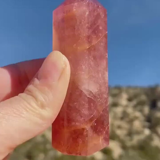 Red Aventurine / Strawberry Quartz Tower – Polished Red Crystal for Vitality, Motivation & Heart Healing – Standing Point for Energy Work