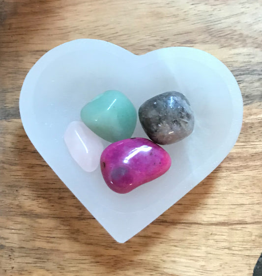 Love Stones in Selenite Heart Bowl Set